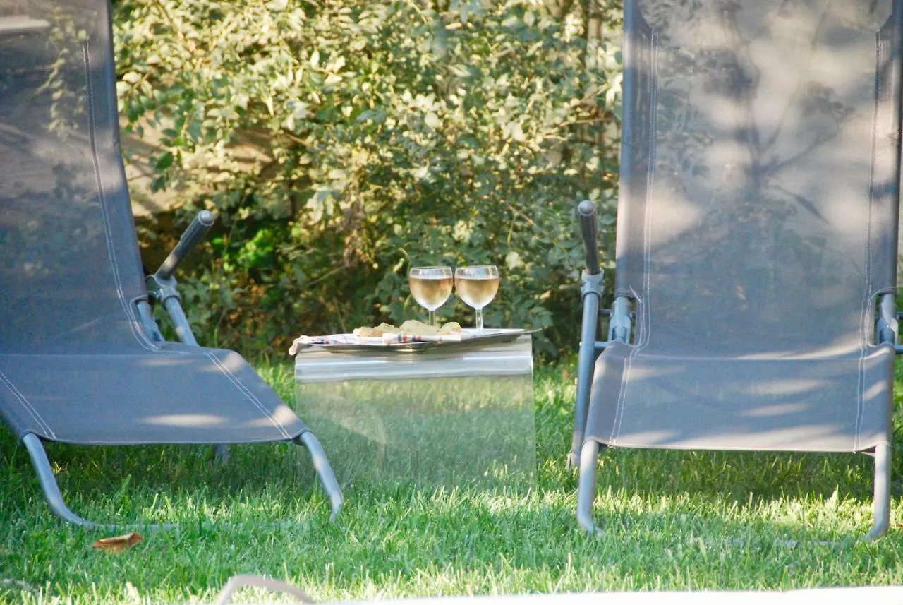 Maison d'hôtes Hotel Les Volets Bleus Provence à Salon-de-Provence